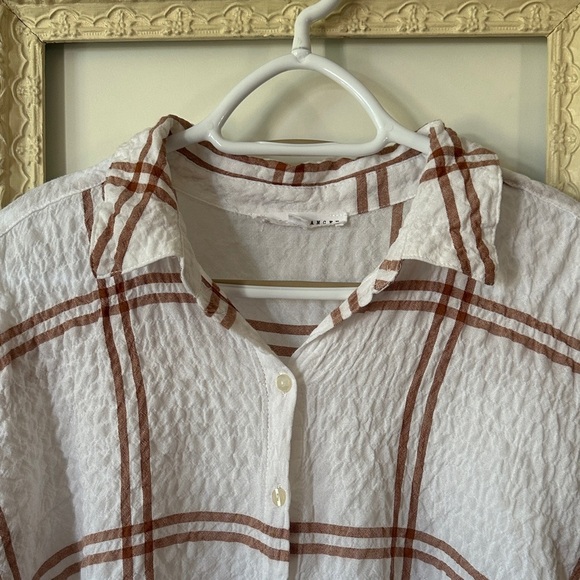 JANE AND DELANCEY | Delicate Plaid Button-Up Dolman Short Sleeve Shirt - Picture 4 of 14